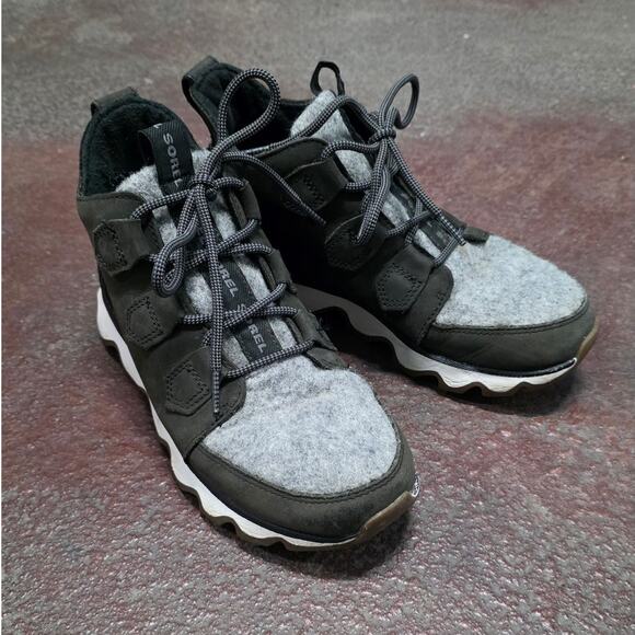 Sorel Kinetic Caribou Boot Winter Snow Women’s Size 7 38 Gorpcore outdoor warm - Picture 1 of 11